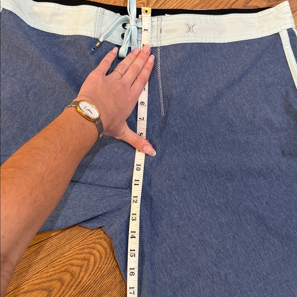 Hurley Men's Light and Dark Blue Board Shorts - Picture 11 of 11
